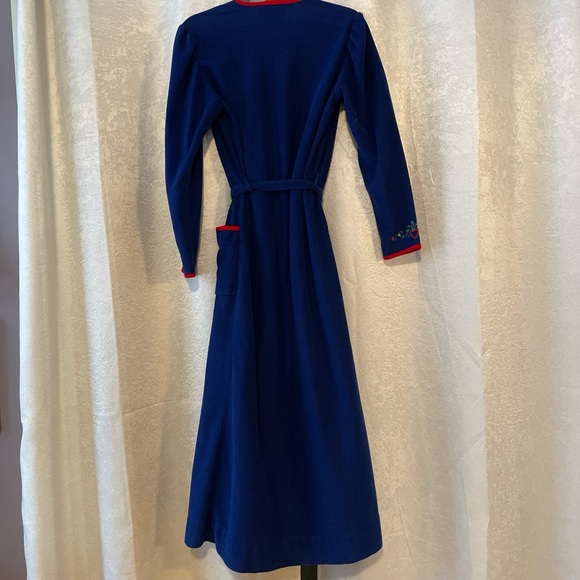 Blue Robe with Red Trim - Picture 4 of 5